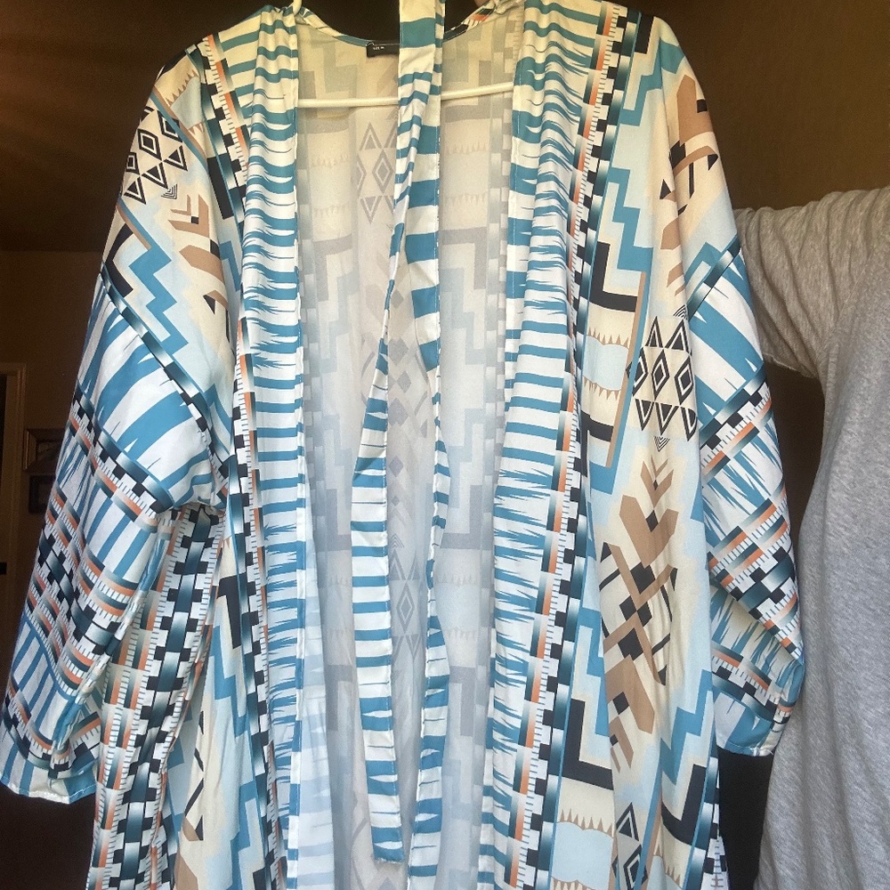 Kimono - Picture 5 of 6